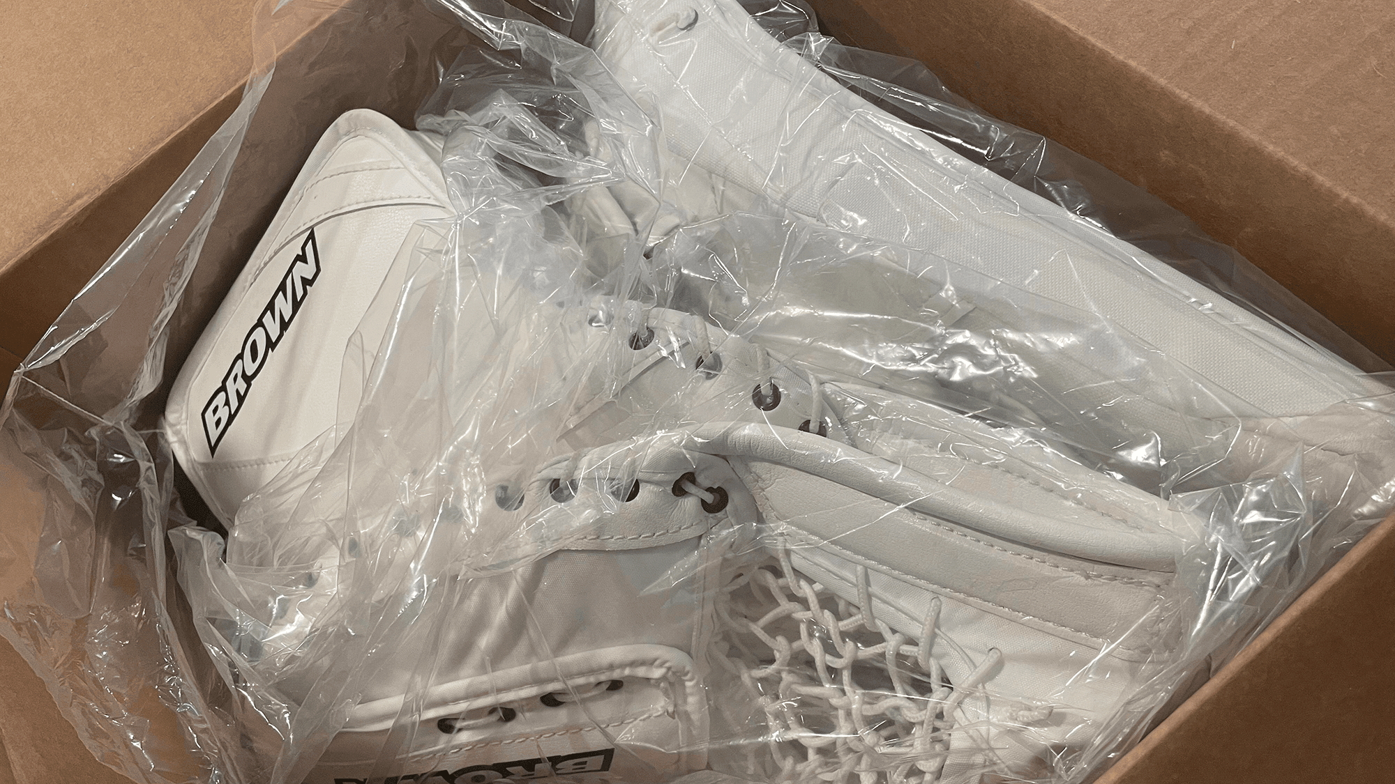 Catch glove and blocker in shipping box