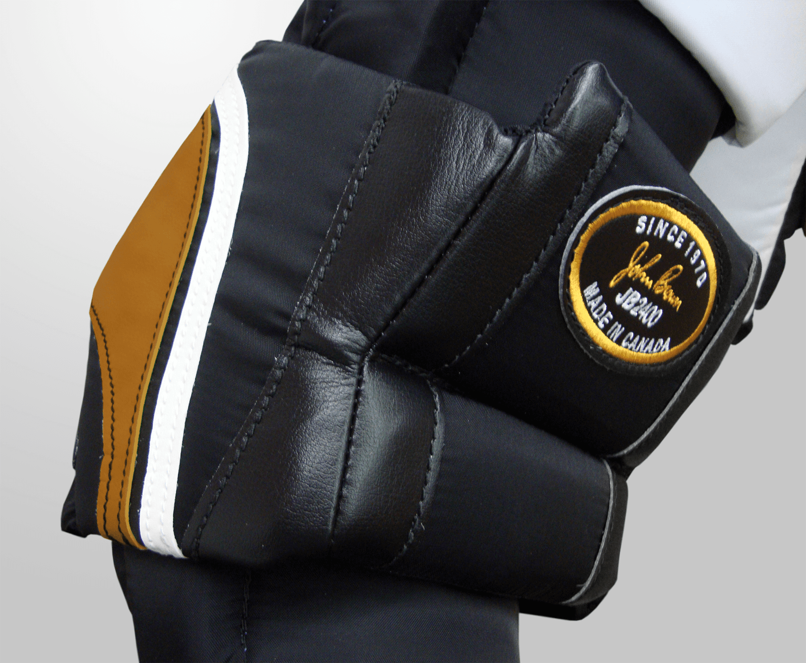 Close up of elbow floater angled profile