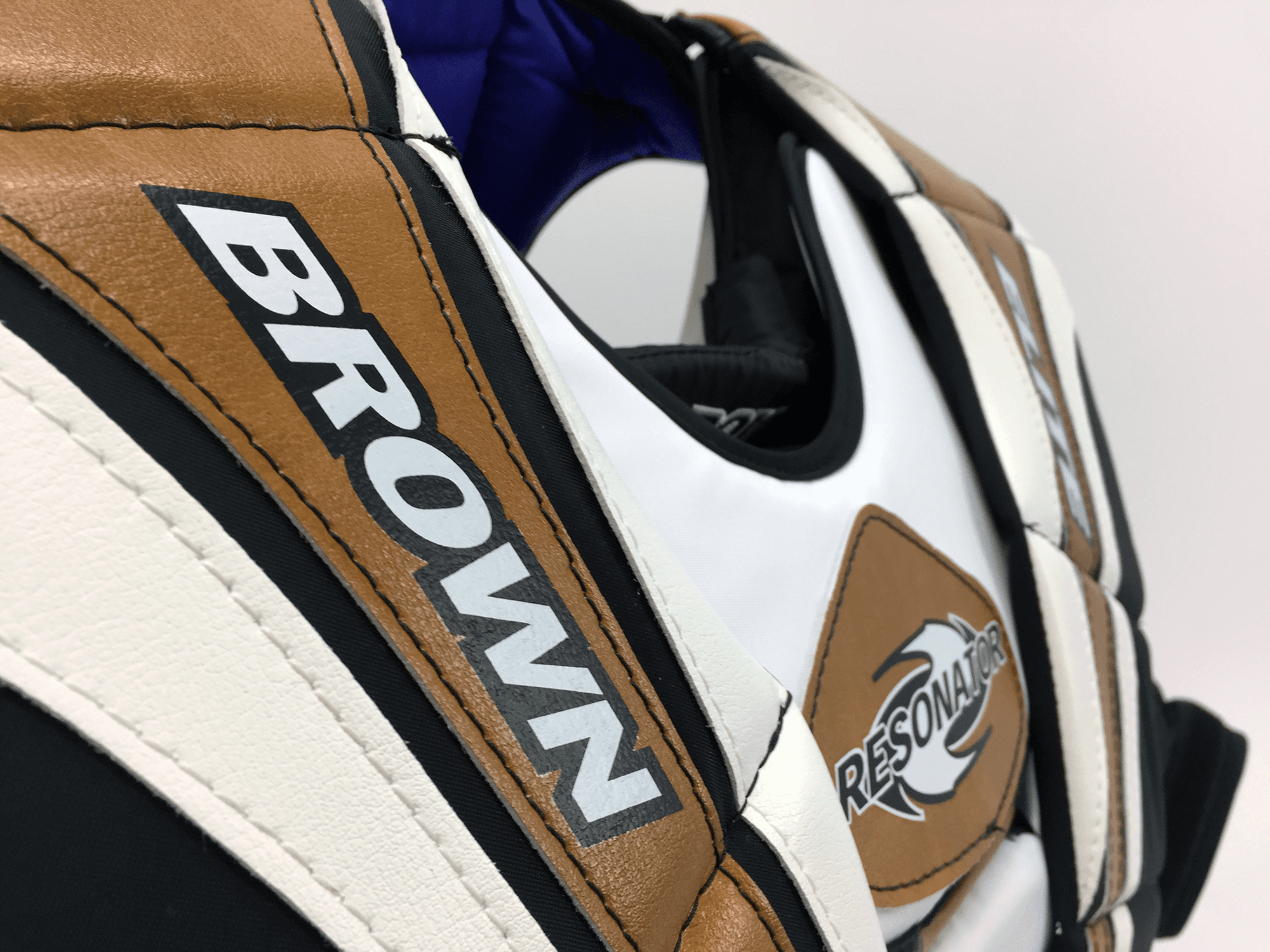 2400CA front profile